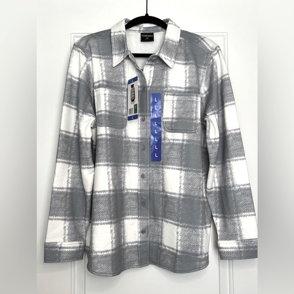 32Degree Heat Button Down Shirt - Picture 1 of 5